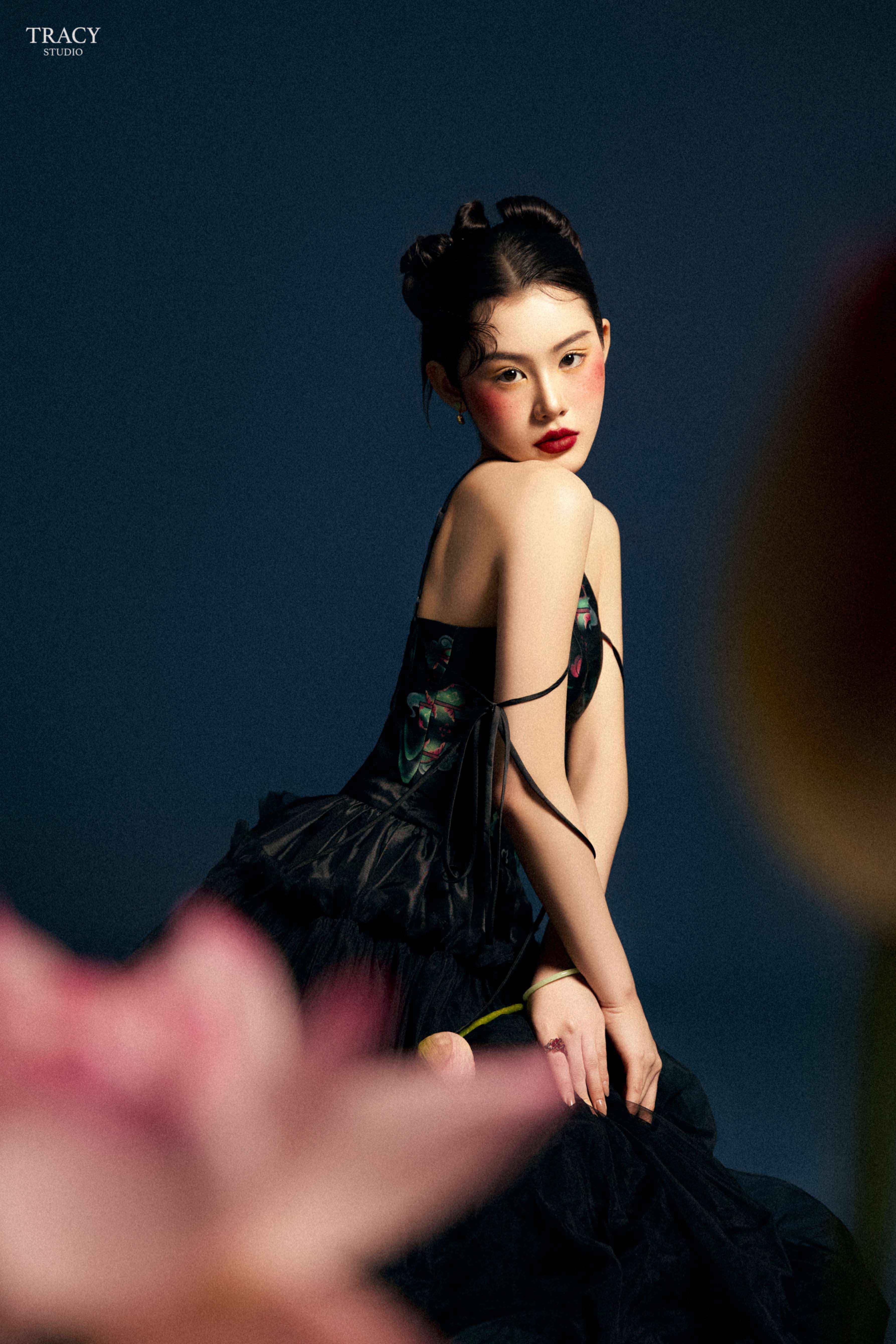 tracy studio chụp concept sen phương nhi